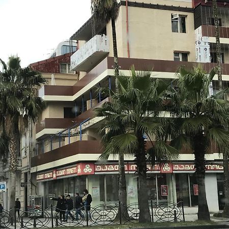 דירות Casa Neptun In Old באטומי מראה חיצוני תמונה
