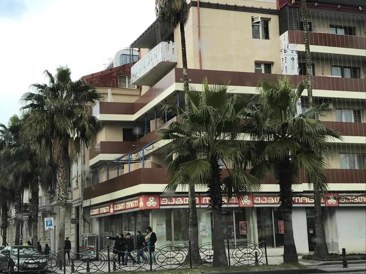 דירות Casa Neptun In Old באטומי מראה חיצוני תמונה